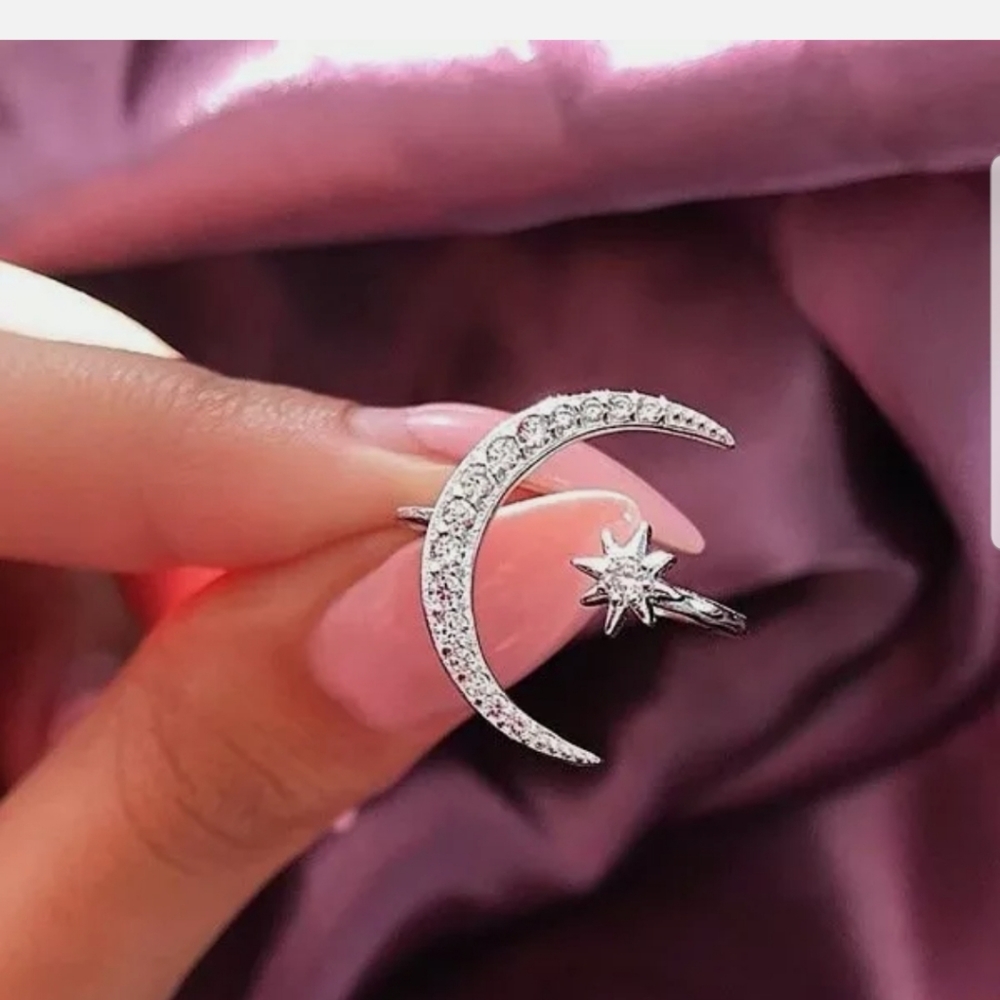 New gold/silver moon star adjustable diamonds ring - Picture 3 of 6